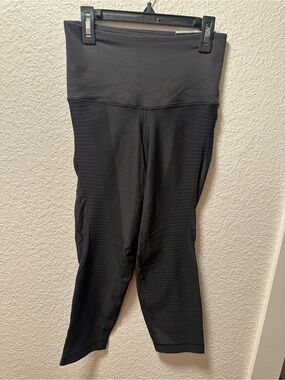 Brand new Nike leggings size medium